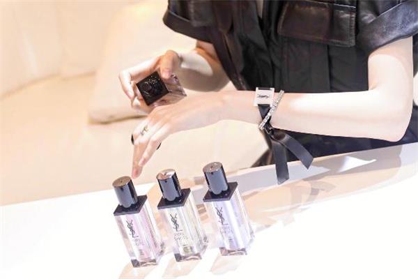 圣罗兰夜皇后精华多少钱 ysl夜皇后精华专柜价格 圣罗兰夜皇后精华多少钱 ysl夜皇后精华专柜价格