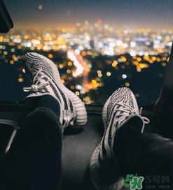 adidas yeezy 350 v2 boost zebra白斑马多少钱? adidas yeezy 350 v2 boost zebra白斑马多少钱?