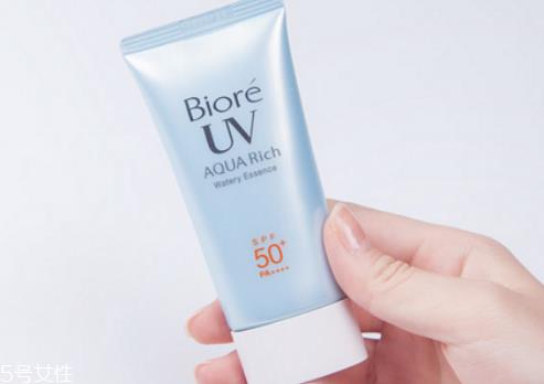 碧柔防晒霜能防晒黑吗 平价防晒中的战斗机 碧柔防晒霜能防晒黑吗 平价防晒中的战斗机