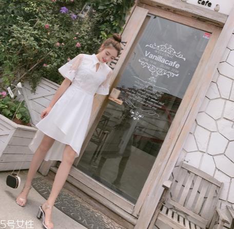 小白裙怎么搭配?小白裙搭配技巧 小白裙怎么搭配?小白裙搭配技巧