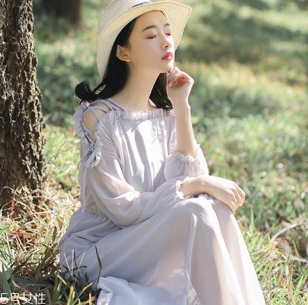 瘦人穿什么连衣裙好看?这三款让你美上天 瘦人穿什么连衣裙好看?这三款让你美上天