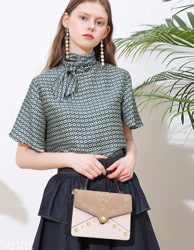 手提包什么风格好看 这三种为你撑足场面 手提包什么风格好看 这三种为你撑足场面