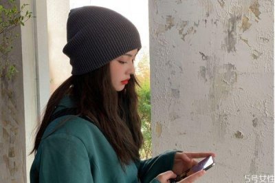 ​针织帽怎么戴不会掉 针织帽的戴法
