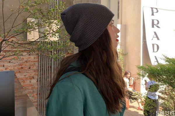 针织帽怎么戴不会掉 针织帽的戴法 针织帽怎么戴不会掉 针织帽的戴法