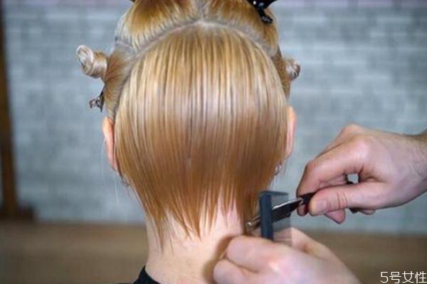 刘海分开合不上怎么办 如何取消头发中分的缝 刘海分开合不上怎么办 如何取消头发中分的缝