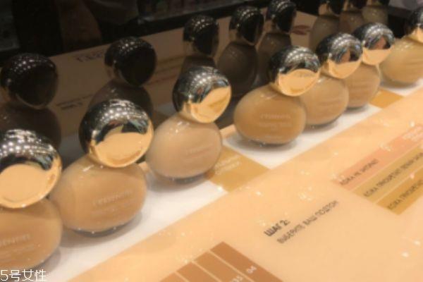 娇兰小灯泡粉底液价格 颜值超高的粉底液 娇兰小灯泡粉底液价格 颜值超高的粉底液