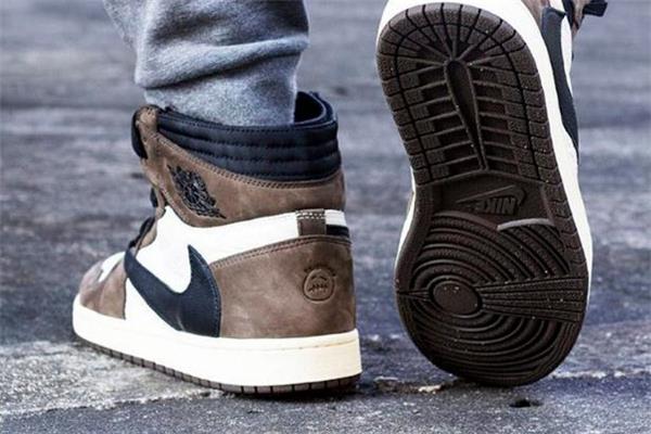 travis scott联名aj1反钩发售日期 乔丹亲自上脚款 travis scott联名aj1反钩发售日期 乔丹亲自上脚款