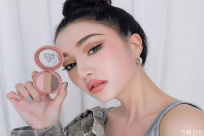 ​欧美眉毛怎么化 欧美妆的特点