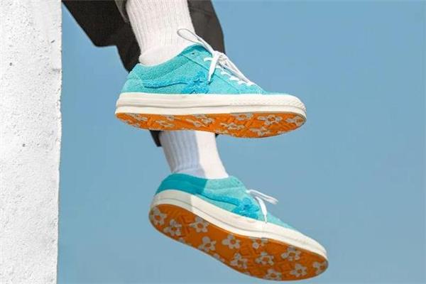 匡威小花怎么清洗 匡威小花是限量版吗 匡威小花怎么清洗 匡威小花是限量版吗