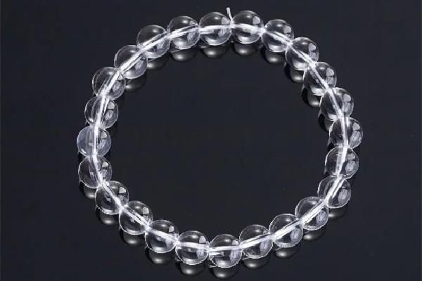 白水晶的功效和作用 白水晶适合什么属相戴