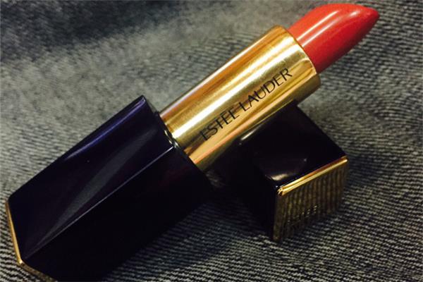 雅诗兰黛口红会不会沾杯 雅诗兰黛口红有小样吗