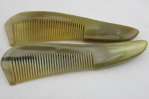 牛角梳买回来要不要处理一下 牛角梳怎么去除腥臭味 牛角梳买回来要不要处理一下 牛角梳怎么去除腥臭味