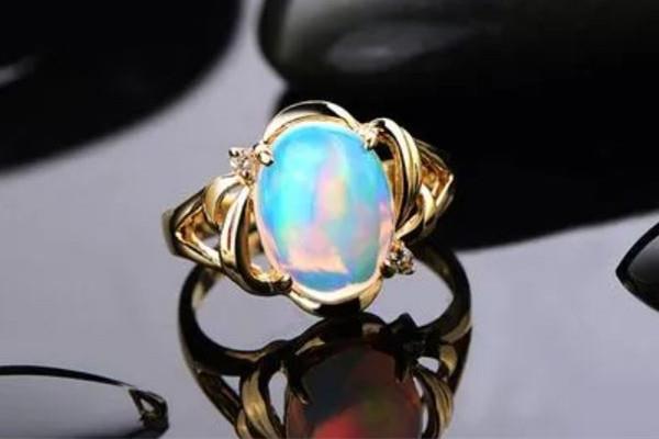 欧泊石什么颜色最贵 欧泊石有哪些颜色 欧泊石什么颜色最贵 欧泊石有哪些颜色