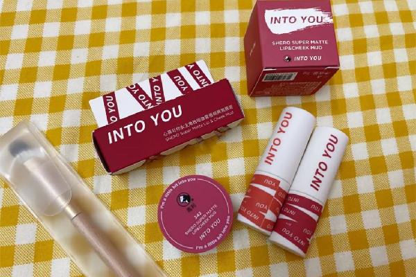 唇泥的正确涂法 唇泥涂不匀怎么办 唇泥的正确涂法 唇泥涂不匀怎么办