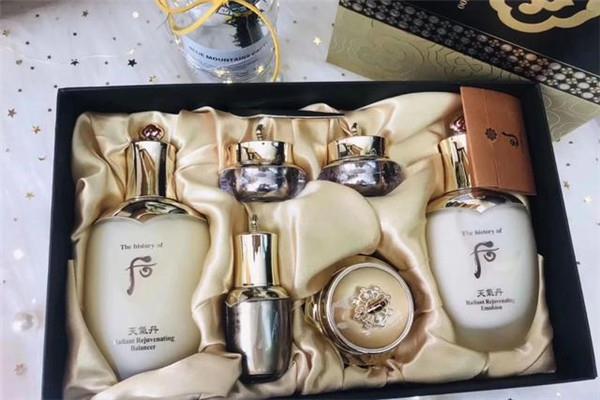 肤色暗黄有什么护肤品可以提亮肤色 肤色暗黄有什么护肤品可以提亮肤色