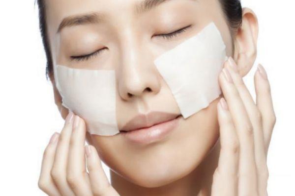 矿泉水湿敷的好处 矿泉水湿敷的作用 矿泉水湿敷的好处 矿泉水湿敷的作用