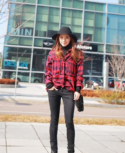 红色格子衬衫搭配：红色格子衬衫怎么搭配好看