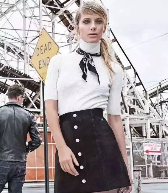 如何搭配丝巾,如何搭配丝巾?图16