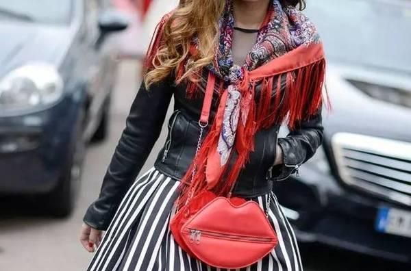 如何搭配丝巾,如何搭配丝巾?图4