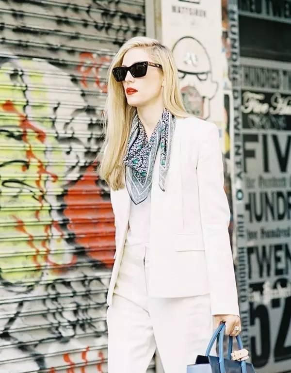 如何搭配丝巾,如何搭配丝巾?图11