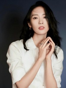 ​资本大鳄王冉：51岁娶小17岁童瑶，并承诺：余生要为娇妻遮风挡雨