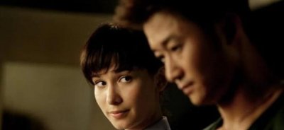 ​低成本国产片《狼牙》：吴京霸气出演，为省钱不惜让面包车撞自己