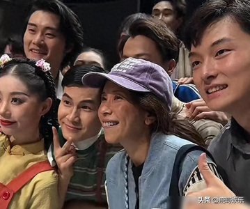 ​老了，54岁的莫文蔚素颜看演出断崖式衰老，网友辣评：又老又丑